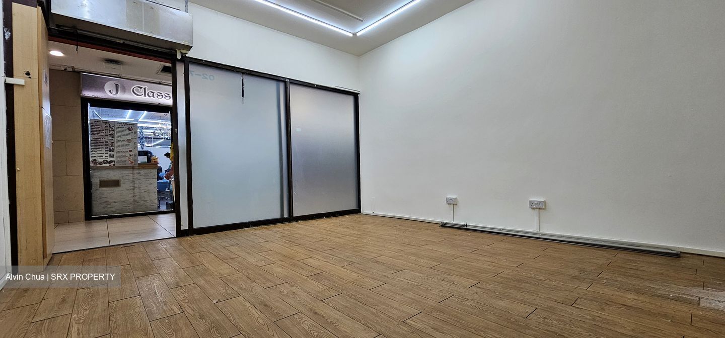 Lucky Plaza (D9), Retail #476262011